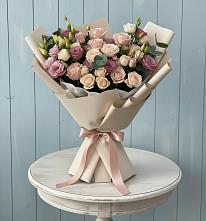 Букет цветов из:  Розы и Лизиантусы в Володарске