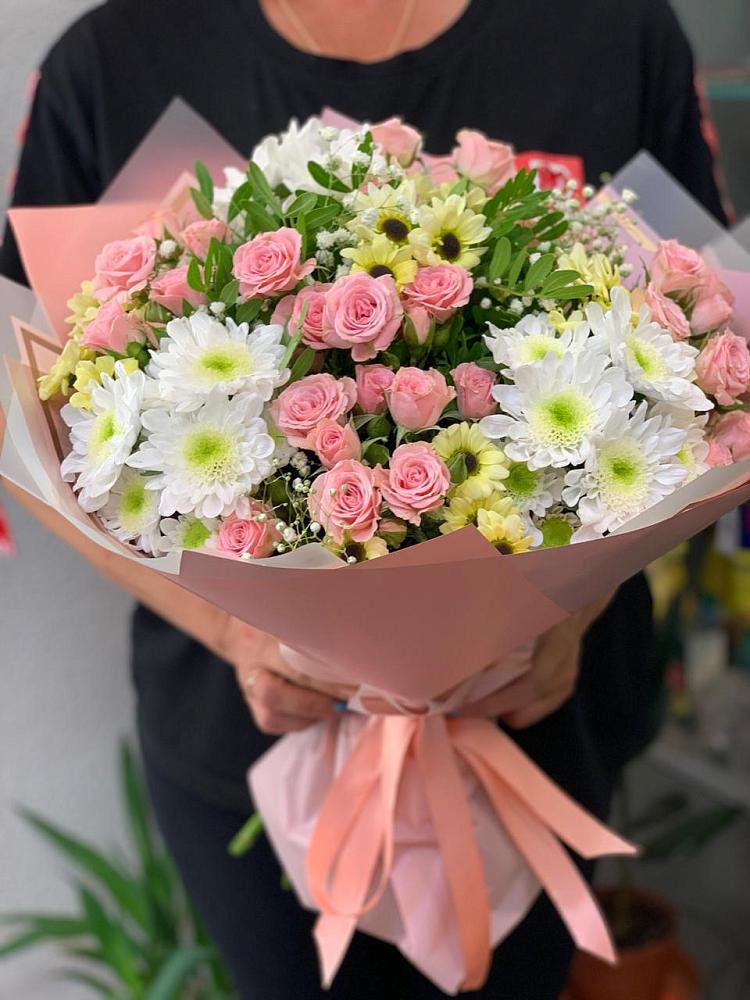 Букет цветов из: Розы и Хризантемы в Володарске