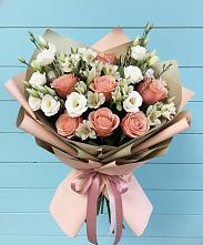 Букет цветов из:  Розы, Альстромерии и Лизиантусы в Володарске