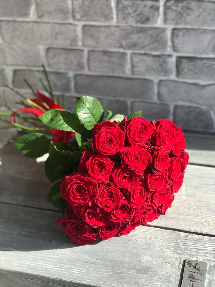 Букет Красные розы Фридом в Володарске