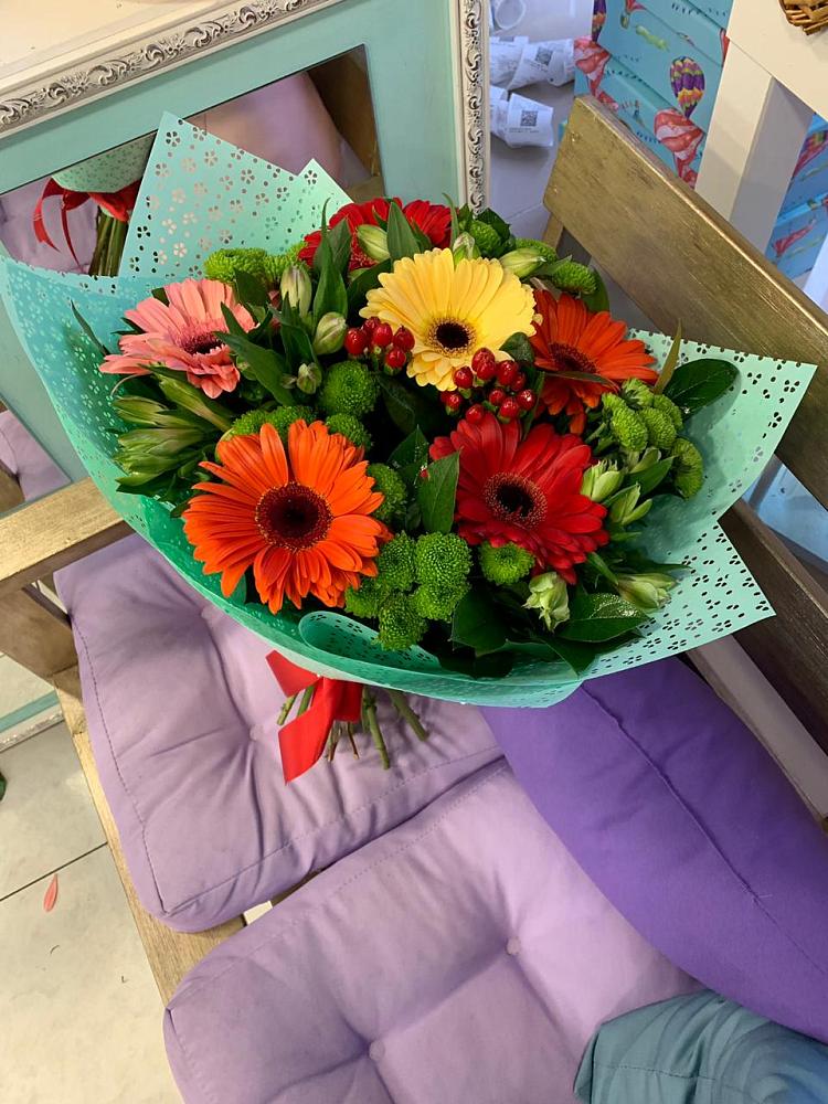 Букет цветов из: Герберы, Хризантемы и Альстромерии в Володарске