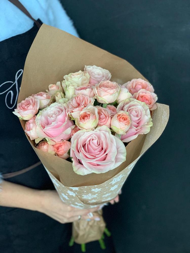 Букет цветов из: Хризантемы и Розы в Володарске