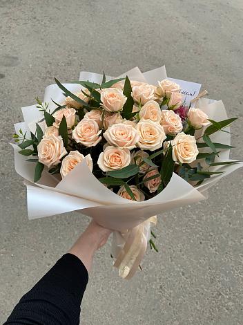 Букет Кремовые розы Латте в Володарске