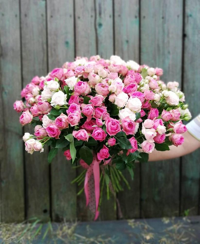 Букет Розовые кустовые розы Натали и Лав Лидия в Володарске