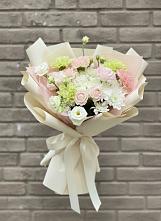 Букет цветов из:  Гвоздики, Розы, Лизиантусы и Хризантемы #REPLACE_PRED# Володарске