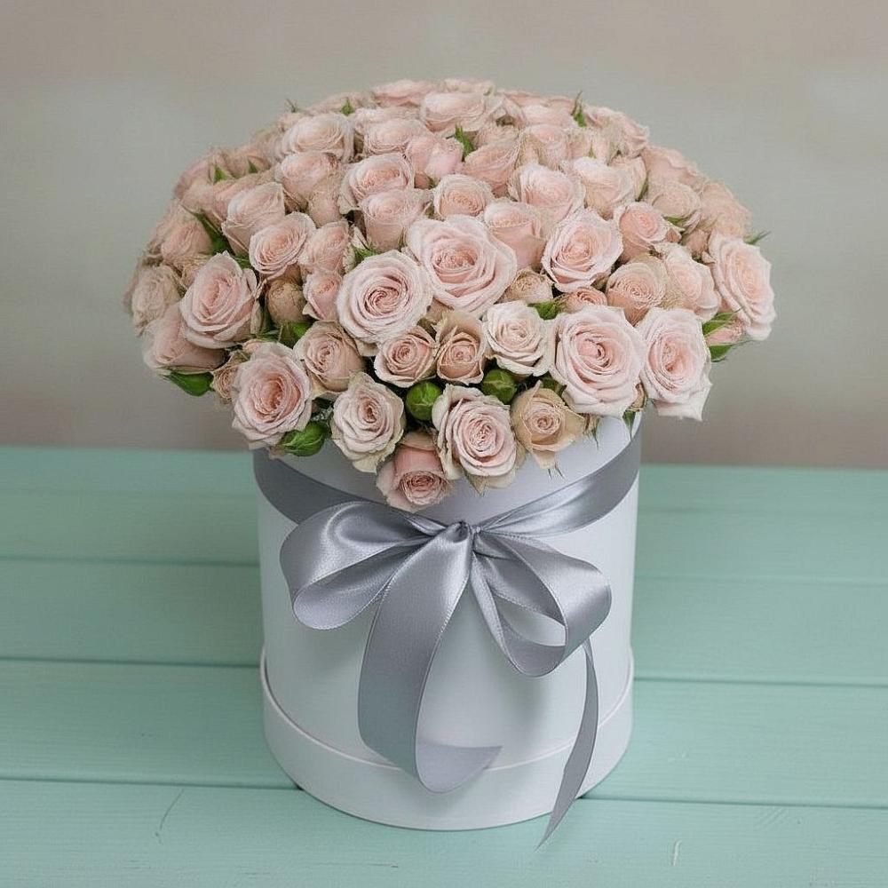 Цветочная композиция из Розы в шляпной коробке в Володарске