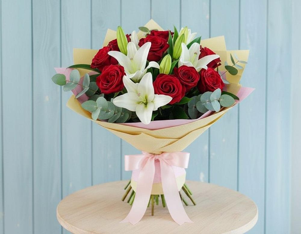 Букет цветов из: Лилии и Розы в Володарске